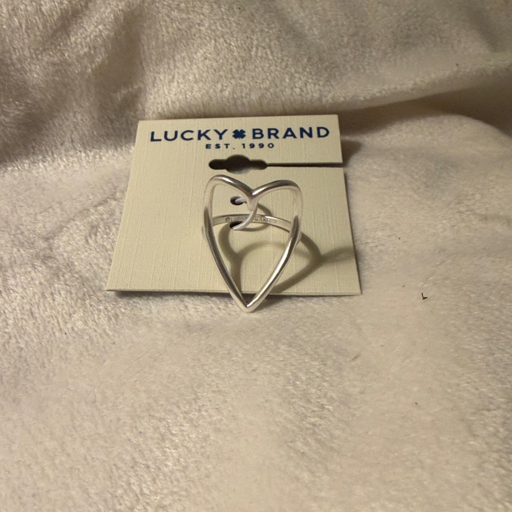 Heart Ring - Picture 2 of 4